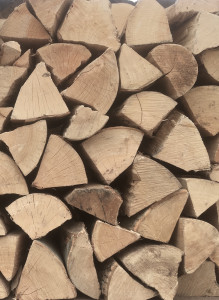 Bois de chauffage SEC et bon à brûler de suite 4 stères et plus